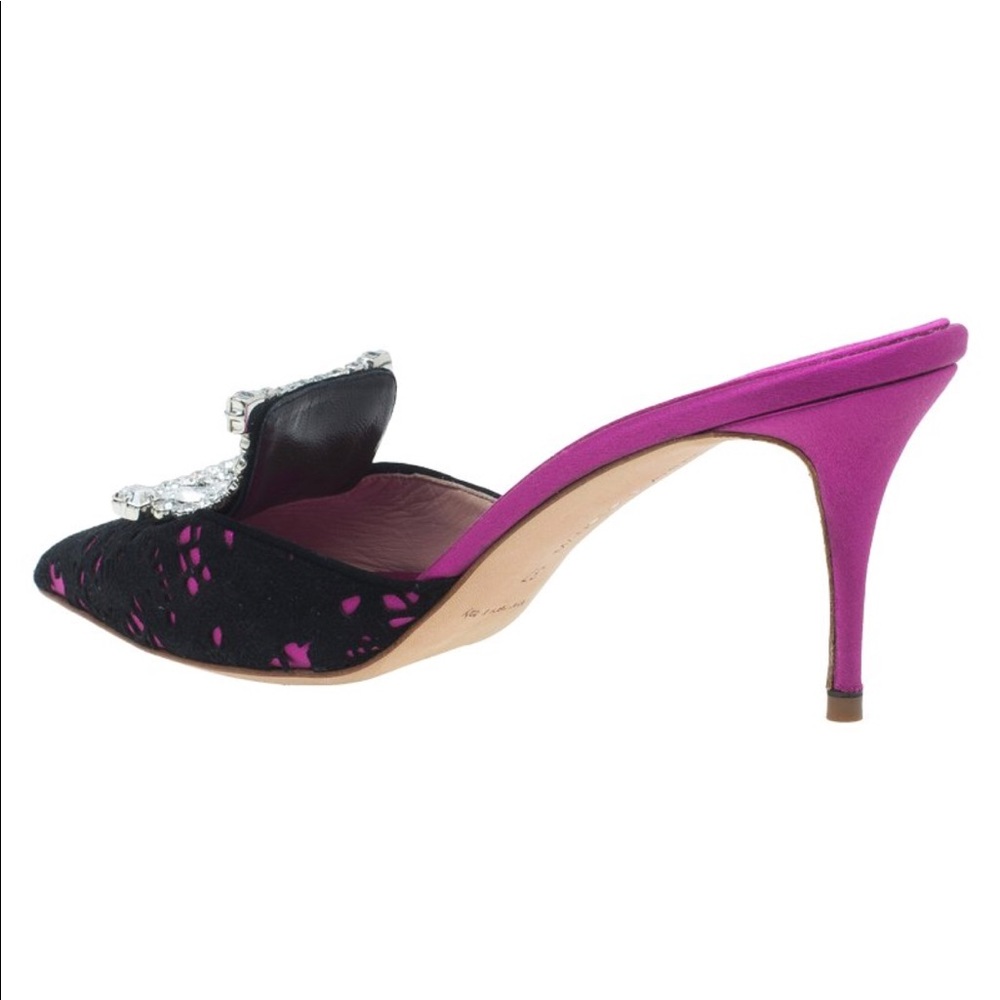 Manolo Blahnik Pink Satin and Lace Borli Crystal - Picture 2 of 8